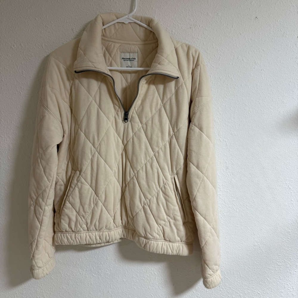 Abercrombie & Fitch Cream Puffer Jacket